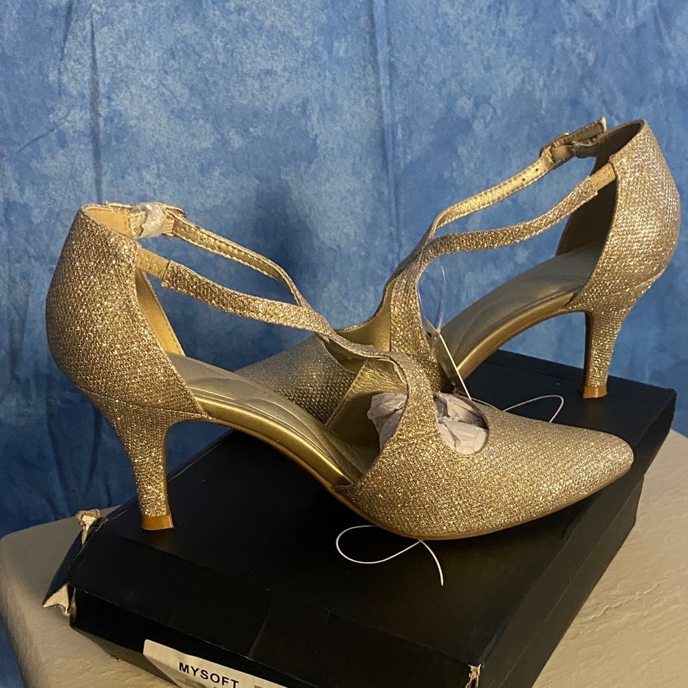 Gold Women's Heels sz 8.5, SL4-1502S001
